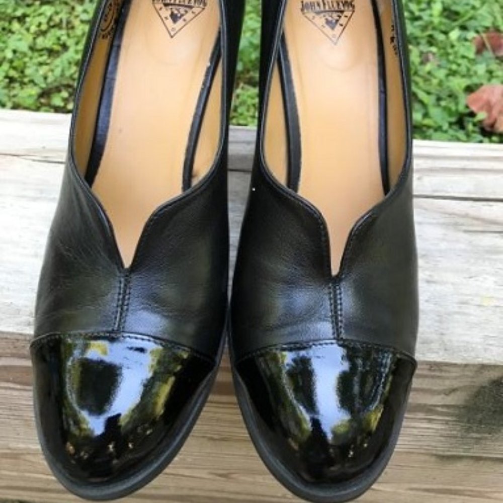 JOHN FLUEVOG Attic Iris Black heels
